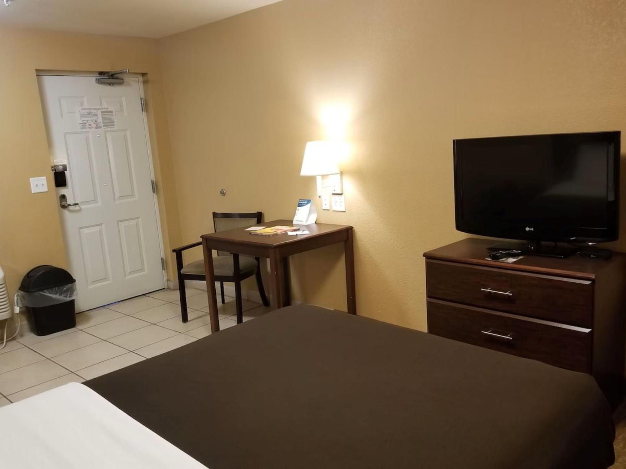 ซับเบิร์บบัน เอ็กซเทนเดด สเตย์ โฮเต็ล Hotel อลาโมกอร์โด ภายนอก รูปภาพ